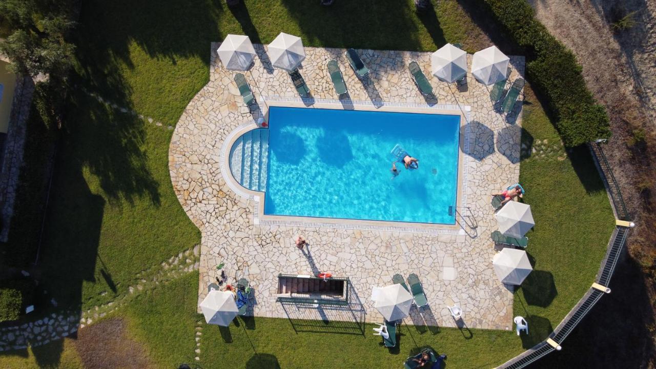 Thermanti Villas Esparta Exterior foto