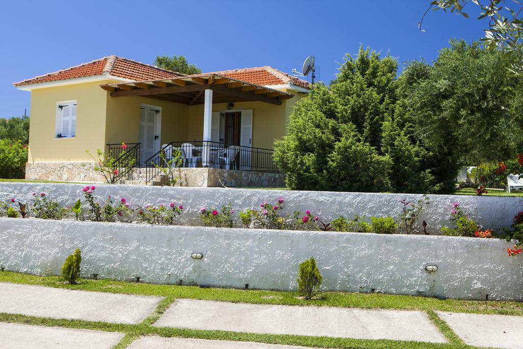 Thermanti Villas Esparta Exterior foto