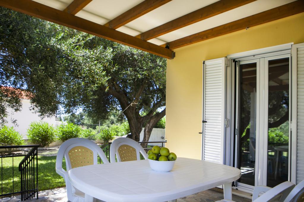 Thermanti Villas Esparta Exterior foto