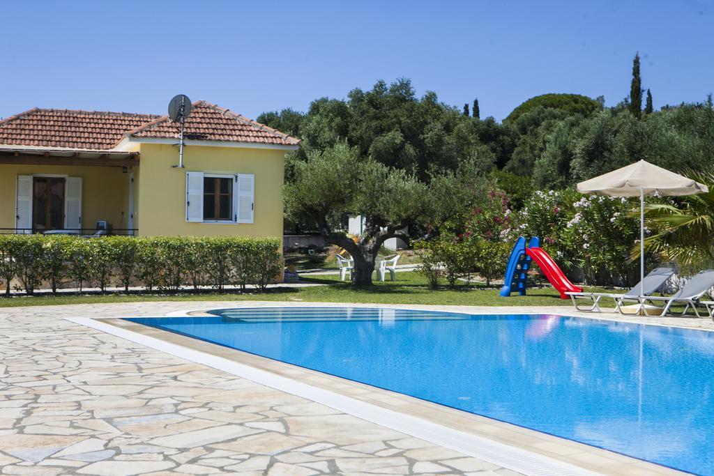 Thermanti Villas Esparta Exterior foto